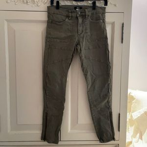 BDG Skinny Camouflage Green Pants